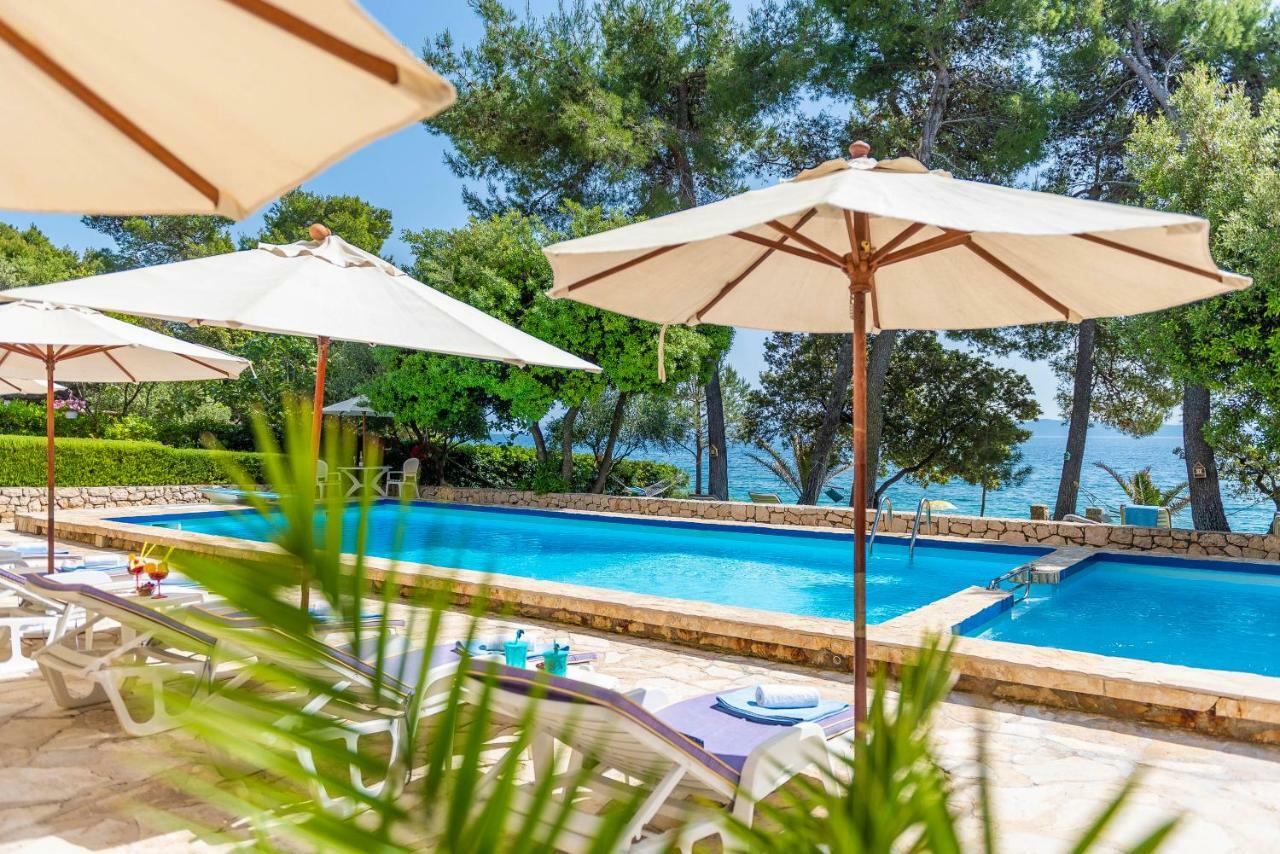 Villa Nela Петрчане Экстерьер фото