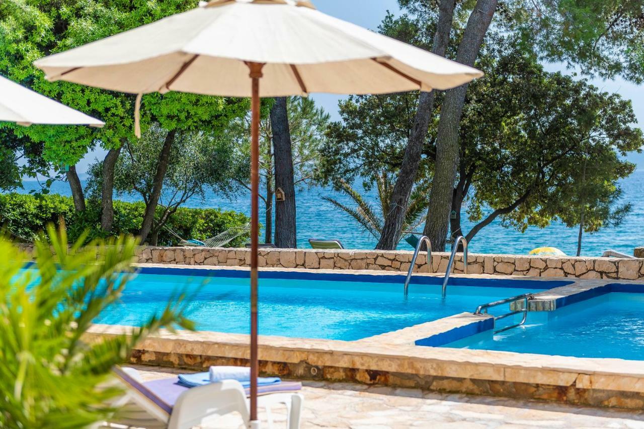 Villa Nela Петрчане Экстерьер фото