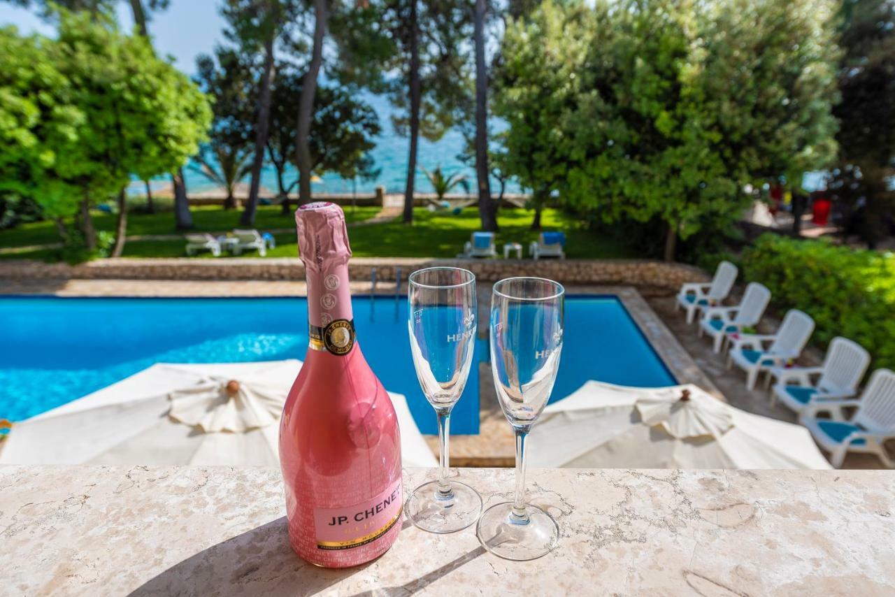 Villa Nela Петрчане Экстерьер фото